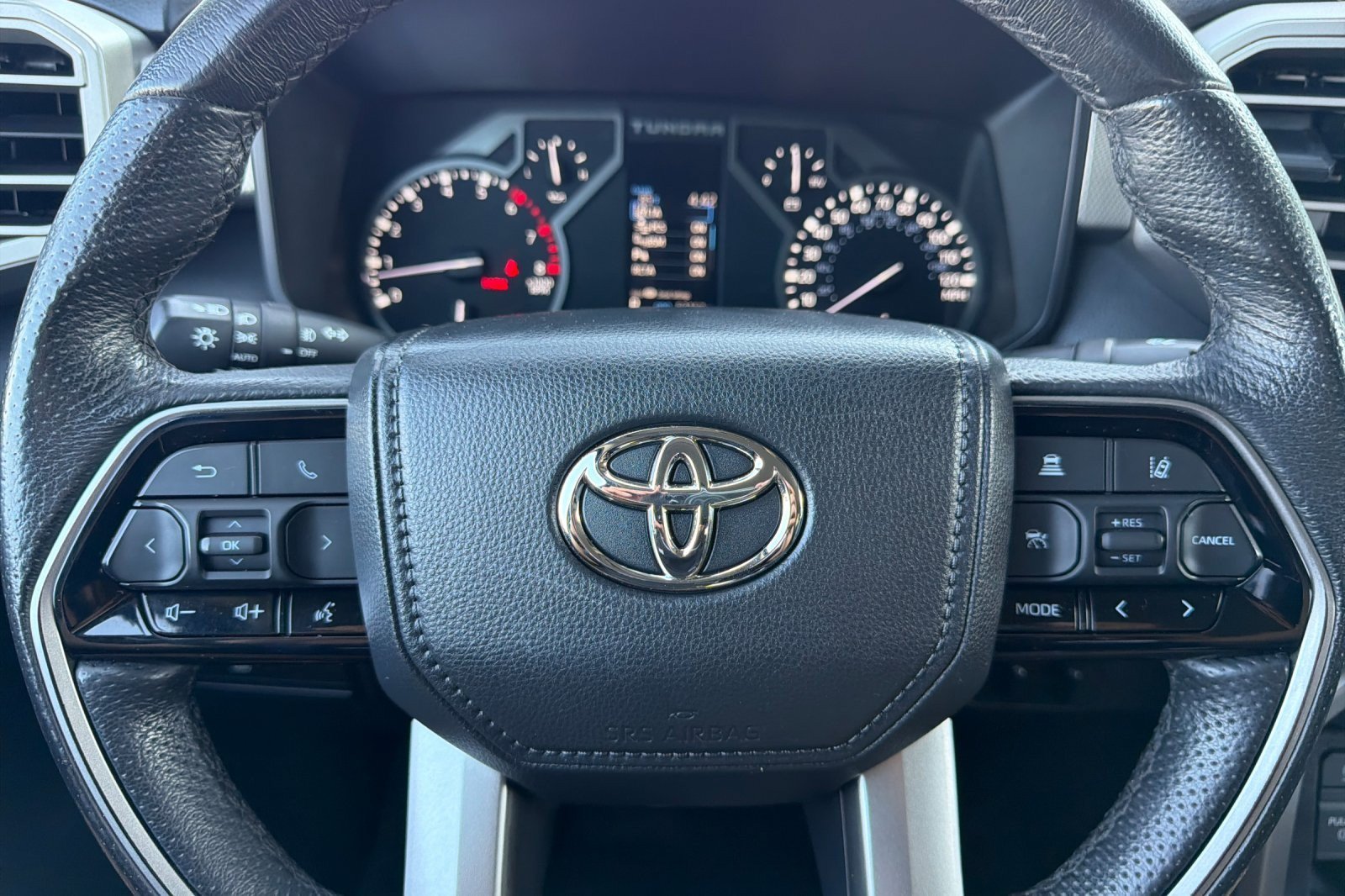 Used 2023 Toyota Tundra Limited w/ TRD Off-Road Package AWD/4WD image 21