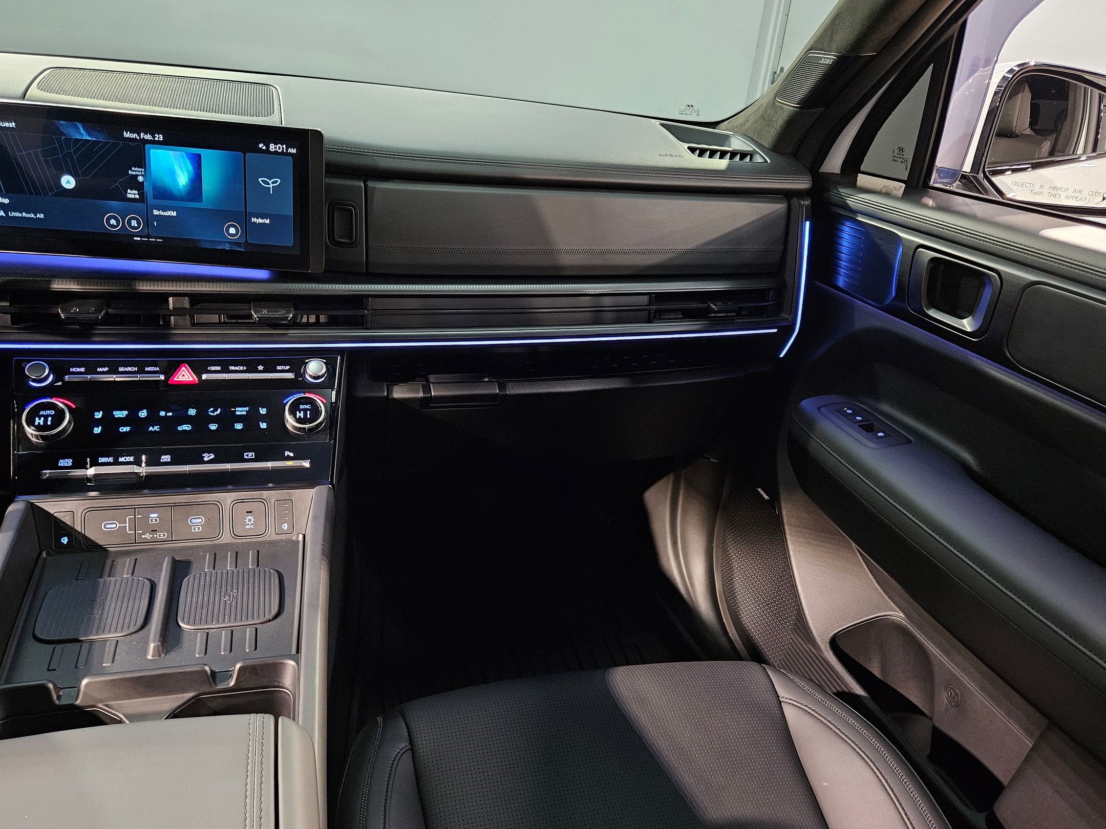 Used 2025 Hyundai Santa Fe Calligraphy image 11