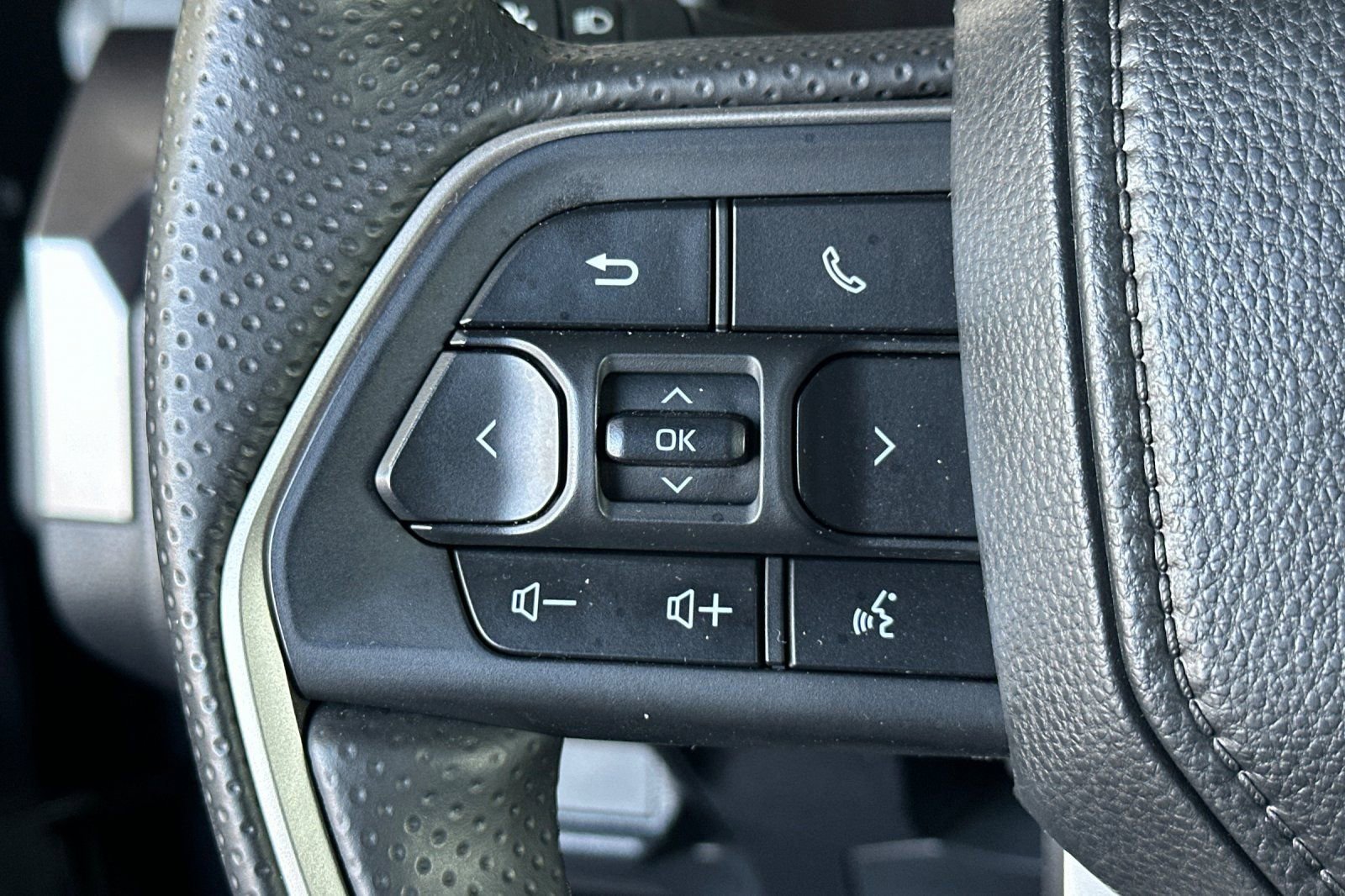 Certified 2025 Toyota 4Runner SR5 image 29