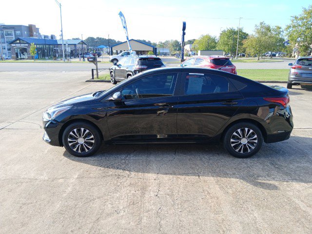 Used 2022 Hyundai Accent SE image 6