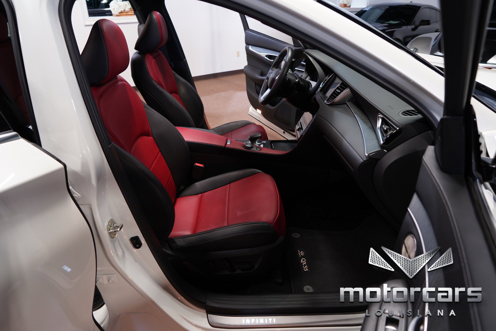Used 2023 INFINITI QX55 Sensory image 29