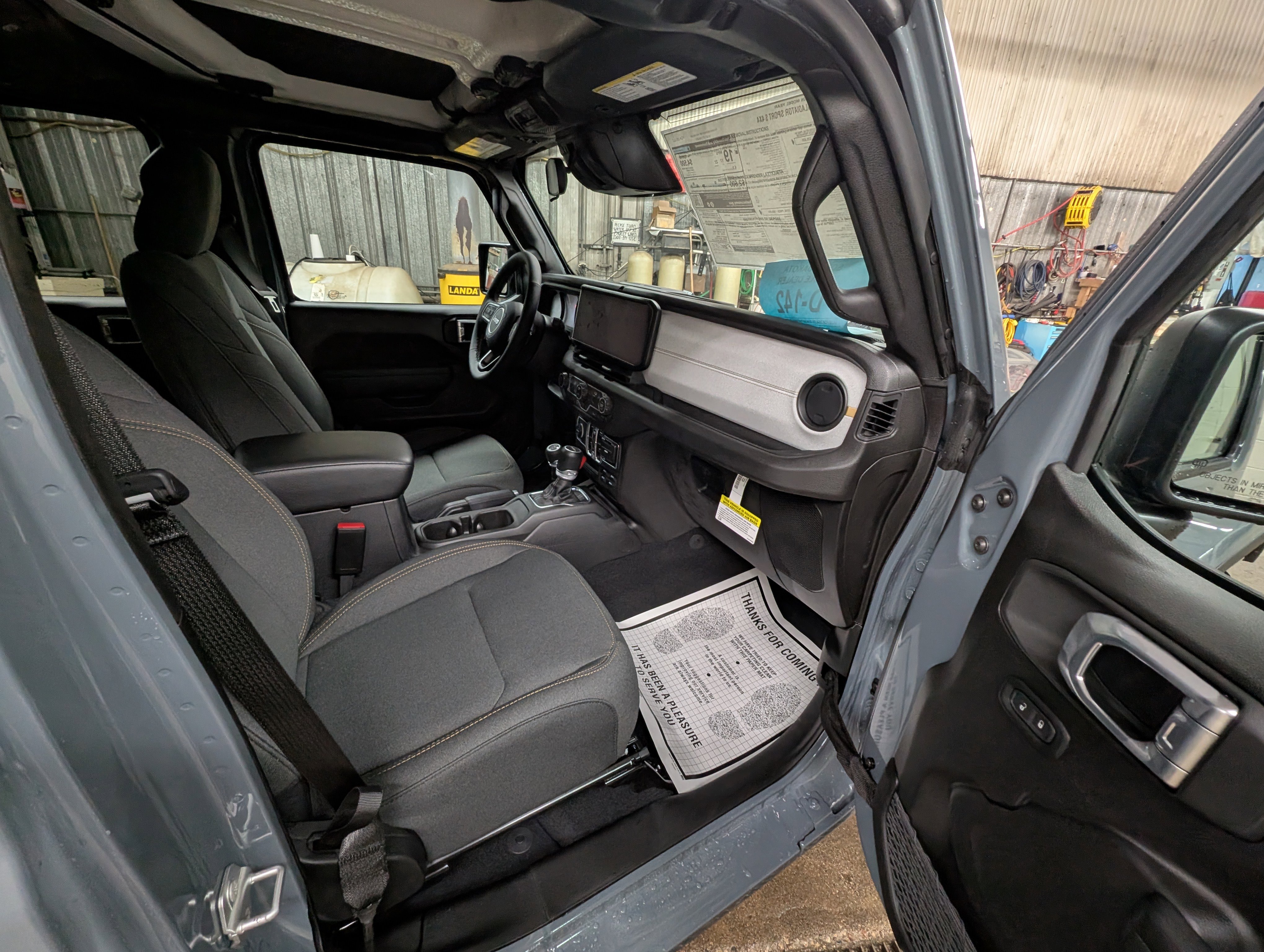 New 2026 Jeep Gladiator Sport AWD/4WD image 5