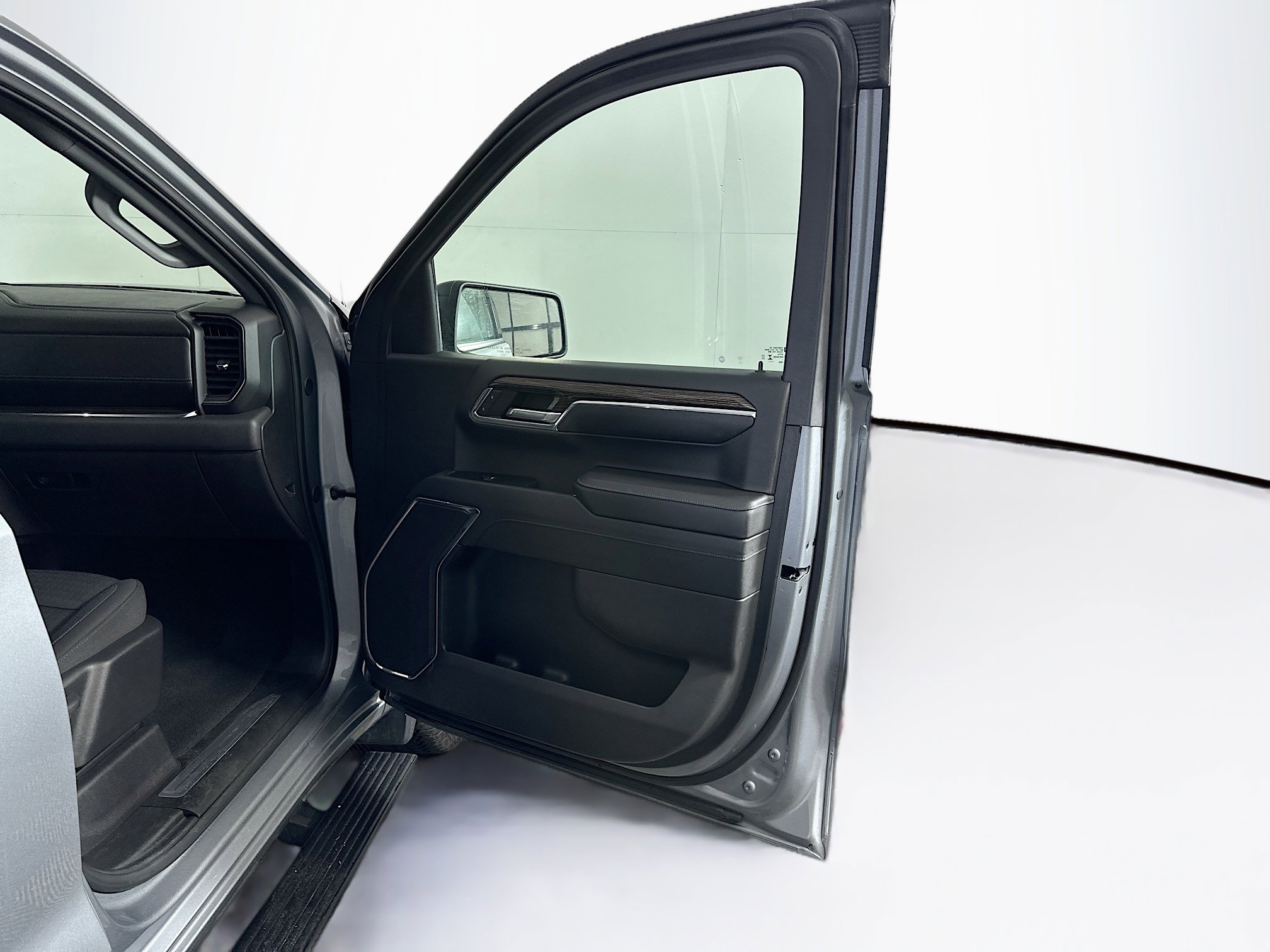 Used 2024 GMC Sierra 1500 Elevation image 31