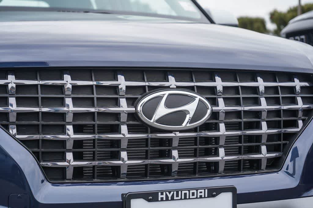 New 2026 Hyundai Venue SEL FWD image 11