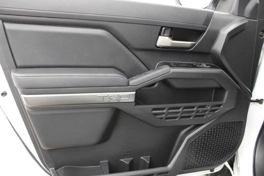 Used 2025 Toyota Tacoma TRD Off-Road AWD/4WD image 16