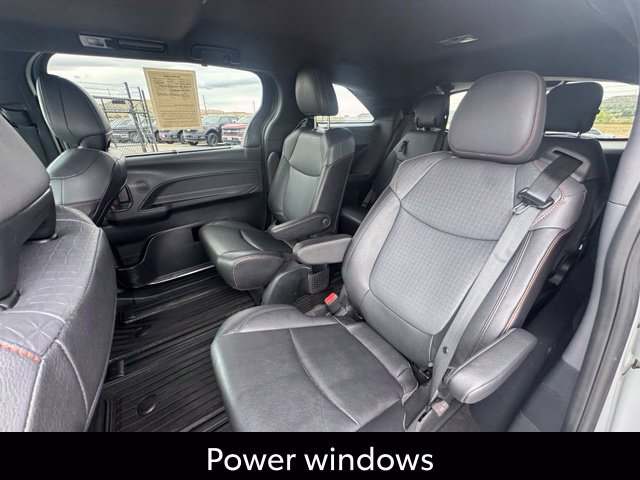 Used 2024 Toyota Sienna XSE w/ XSE Plus Package AWD/4WD image 20