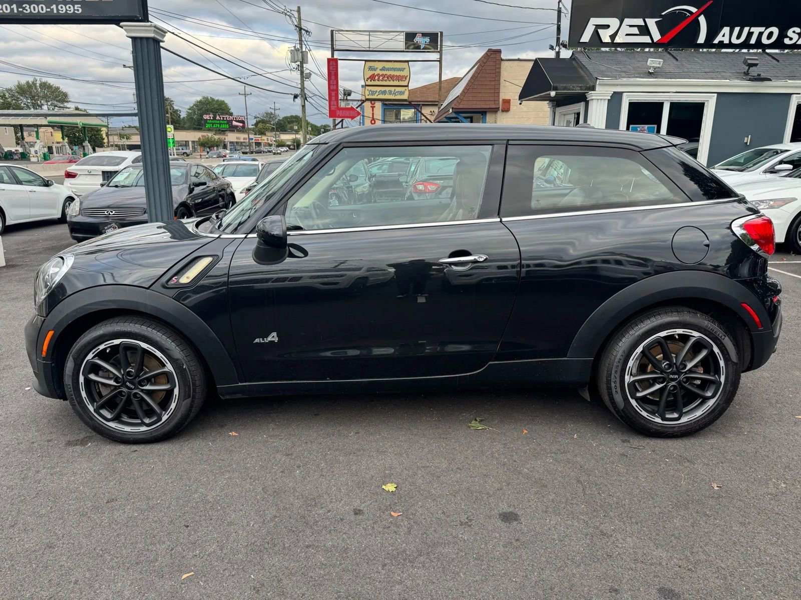 Used 2015 MINI Cooper Paceman S image 3