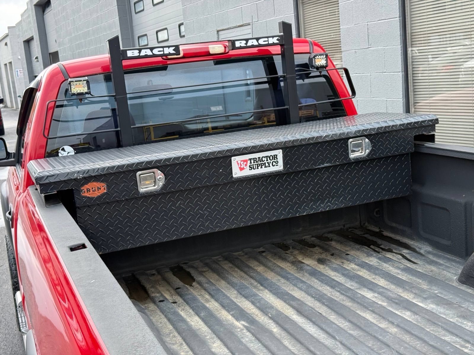 Used 2006 GMC Sierra 2500 W/T w/ Snow Plow Prep Package AWD/4WD image 26