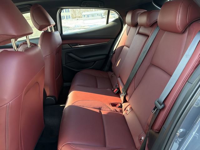 New 2026 MAZDA MAZDA3 Hatchback w/Premium Plus Pkg image 17