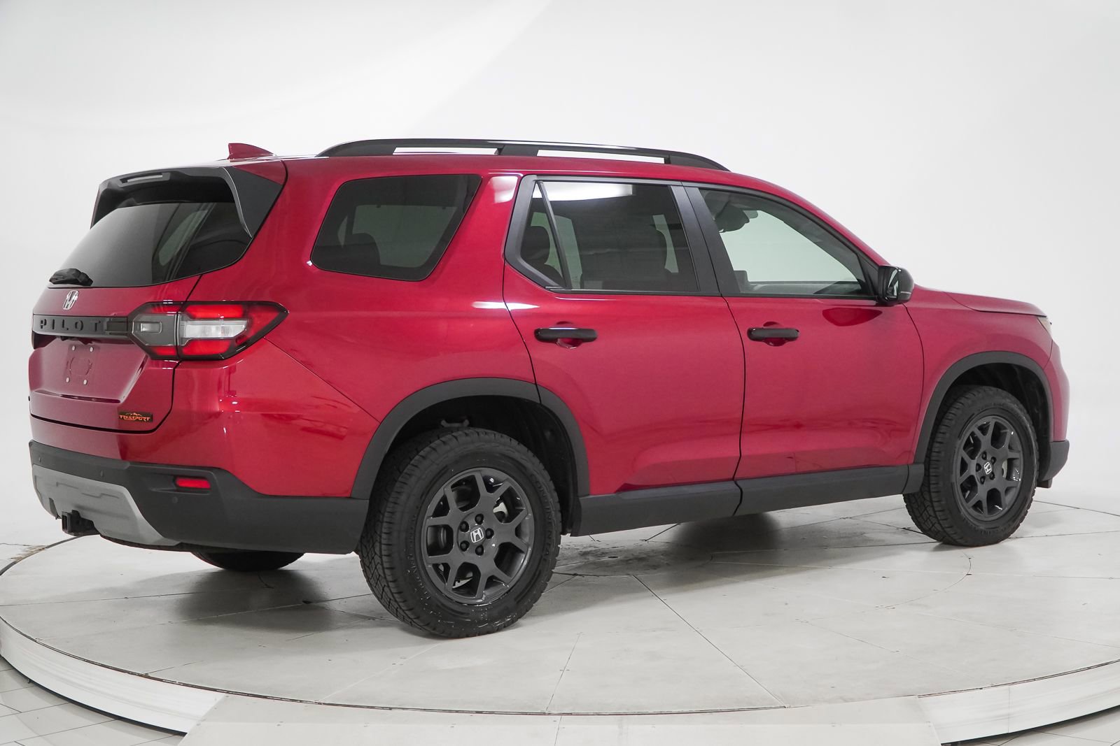 Certified 2025 Honda Pilot TrailSport image 13