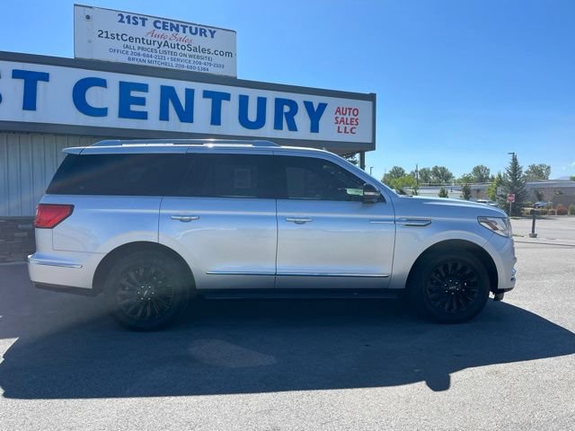 Used 2019 Lincoln Navigator Premiere AWD/4WD image 15