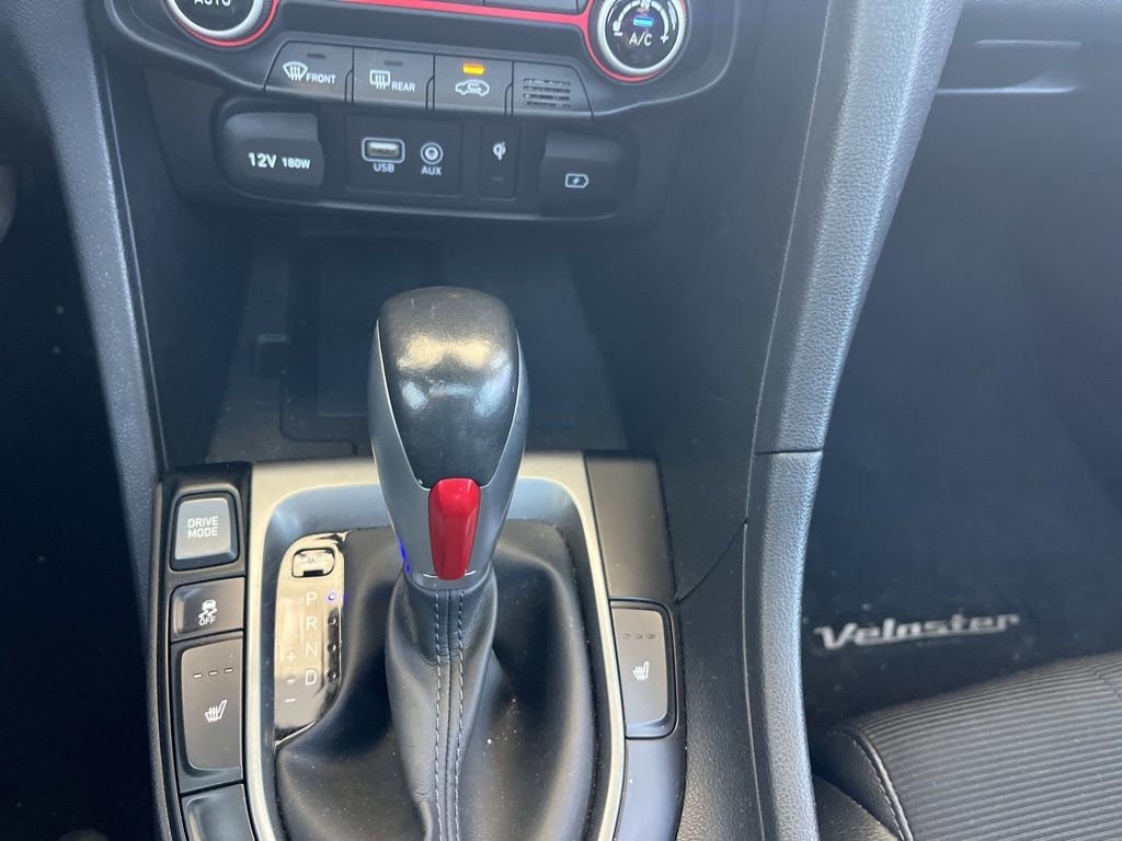 Used 2020 Hyundai Veloster 2.0 Premium image 19