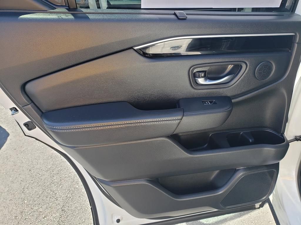 Used 2025 Honda Pilot EX-L image 30