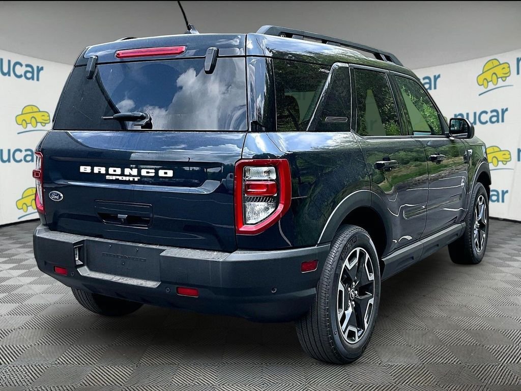 Used 2023 Ford Bronco Sport Outer Banks w/ Tech Package AWD/4WD image 8