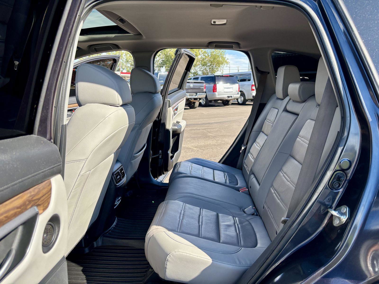 Used 2019 Honda CR-V Touring image 16