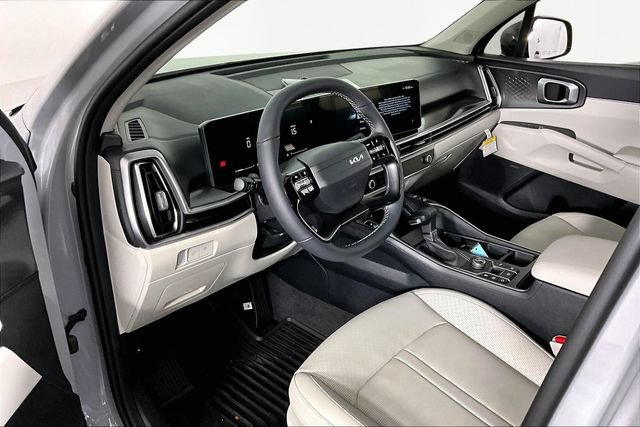 Used 2026 Kia Sorento EX w/ EX Premium Package FWD image 8