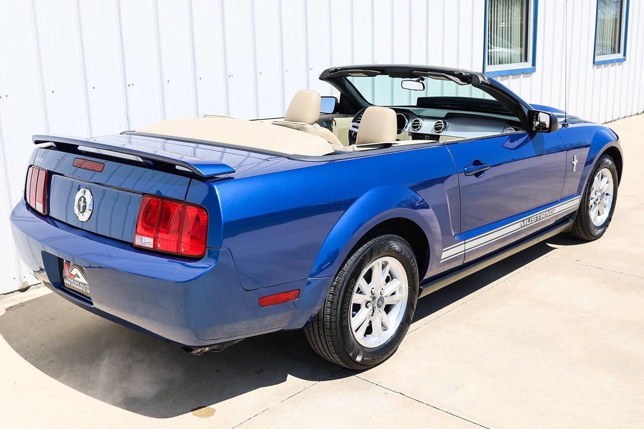 Used 2007 Ford Mustang Premium RWD image 13