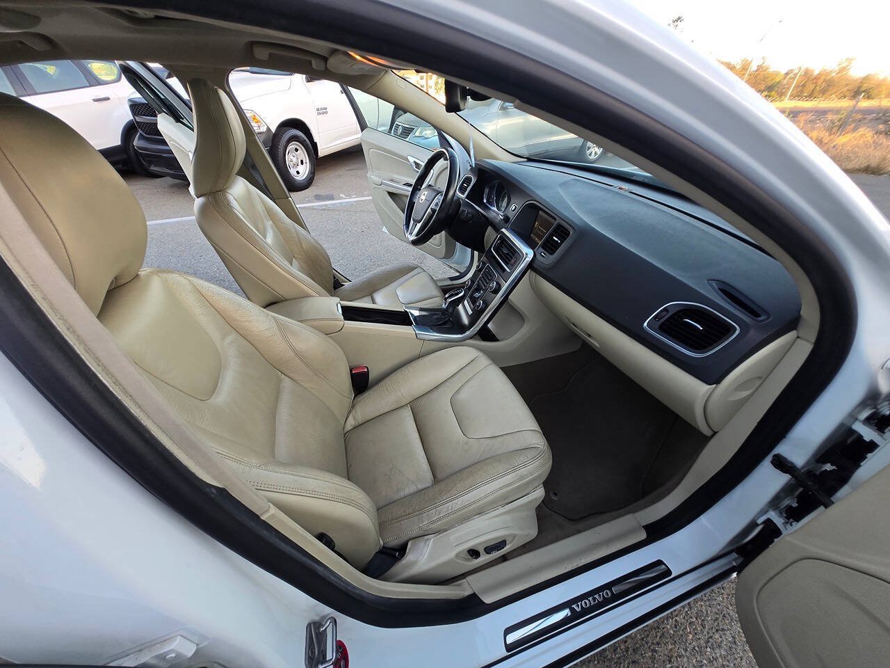 Used 2014 Volvo S60 T5 FWD image 26