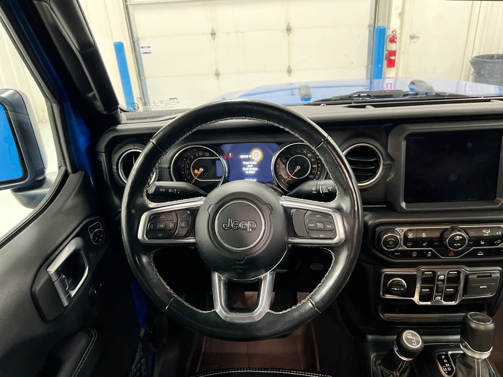 Used 2022 Jeep Gladiator Overland w/ Popular Equipment Package AWD/4WD image 11