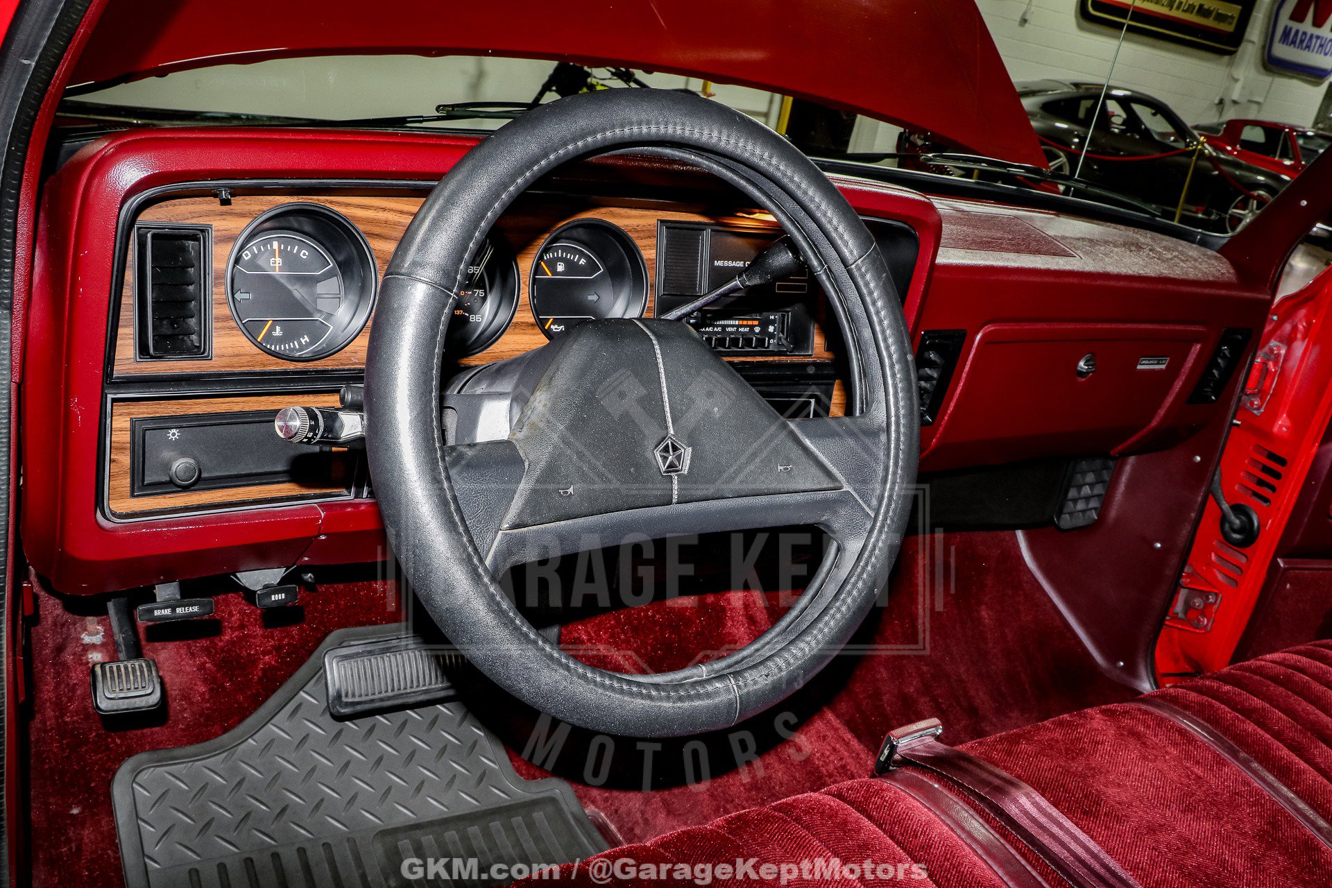 Used 1989 Dodge D/W Truck 150 image 4