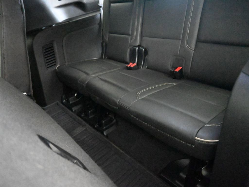 Used 2023 GMC Yukon XL SLT image 19