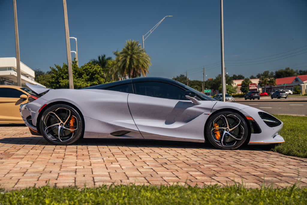 Used 2024 McLaren 750S RWD image 7