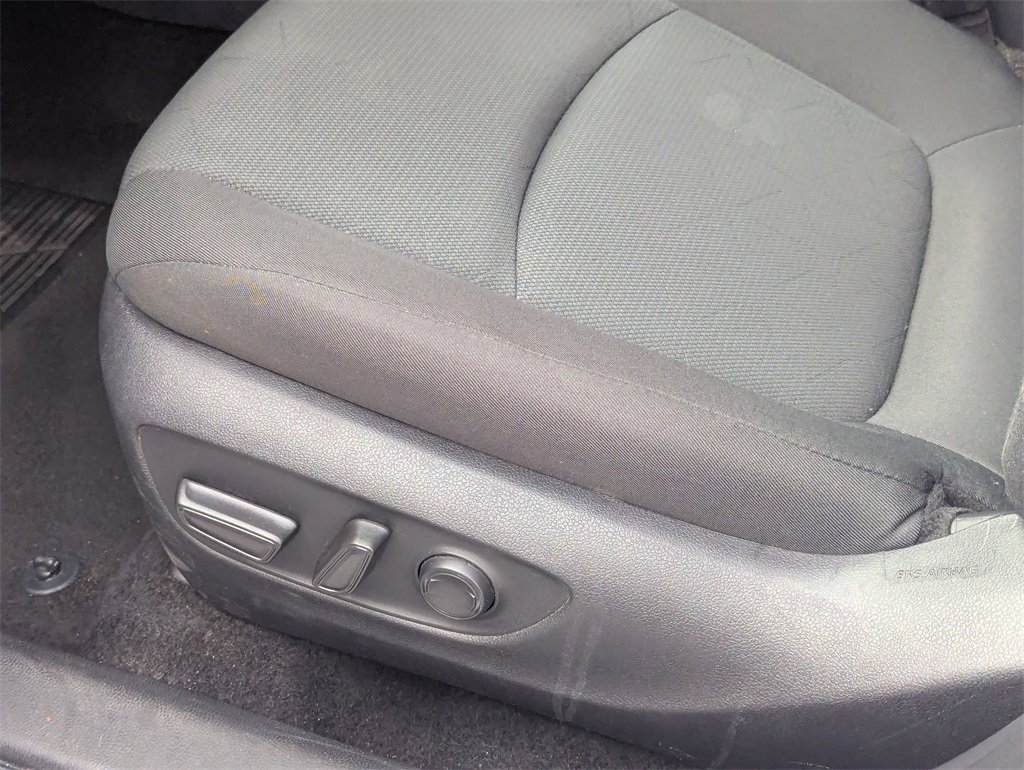 Used 2024 Toyota RAV4 XLE image 16