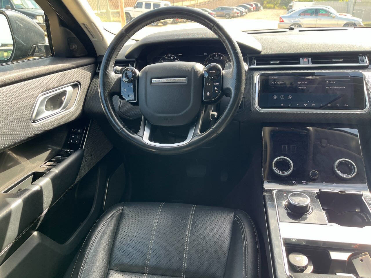 Used 2018 Land Rover Range Rover Velar S image 13