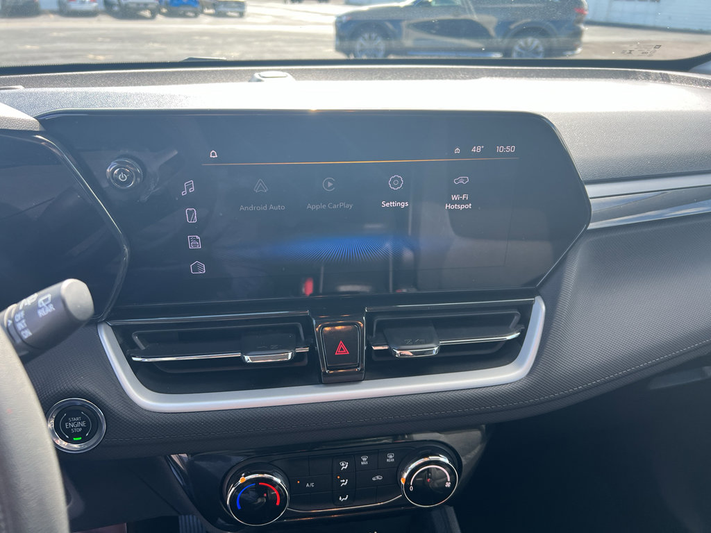 Used 2025 Chevrolet TrailBlazer LT AWD/4WD image 15