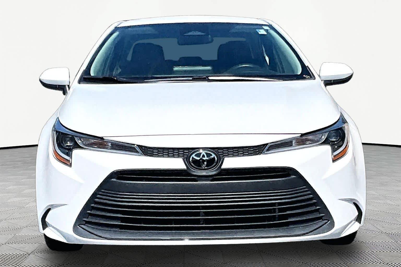 Certified 2024 Toyota Corolla LE FWD image 4