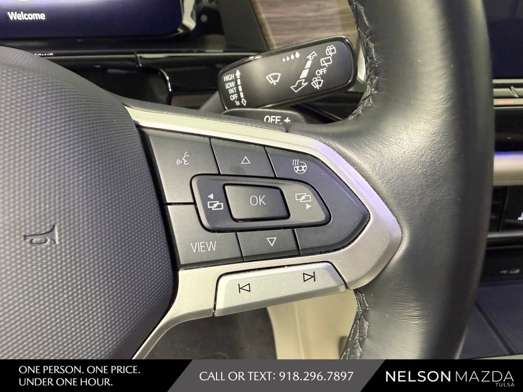 Used 2024 Volkswagen Atlas SEL Premium R-Line AWD/4WD image 24