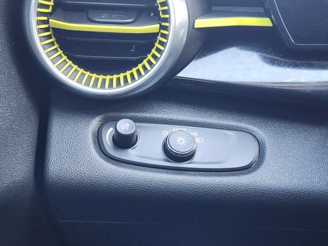 Used 2024 Chevrolet Trax ACTIV w/ Driver Confidence Package image 23