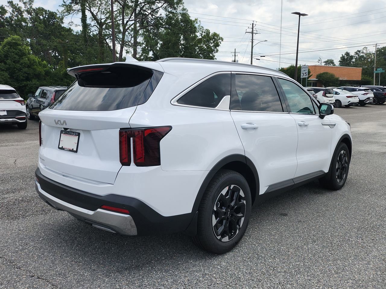 New 2025 Kia Sorento S w/ Panoramic Sunroof Package image 4