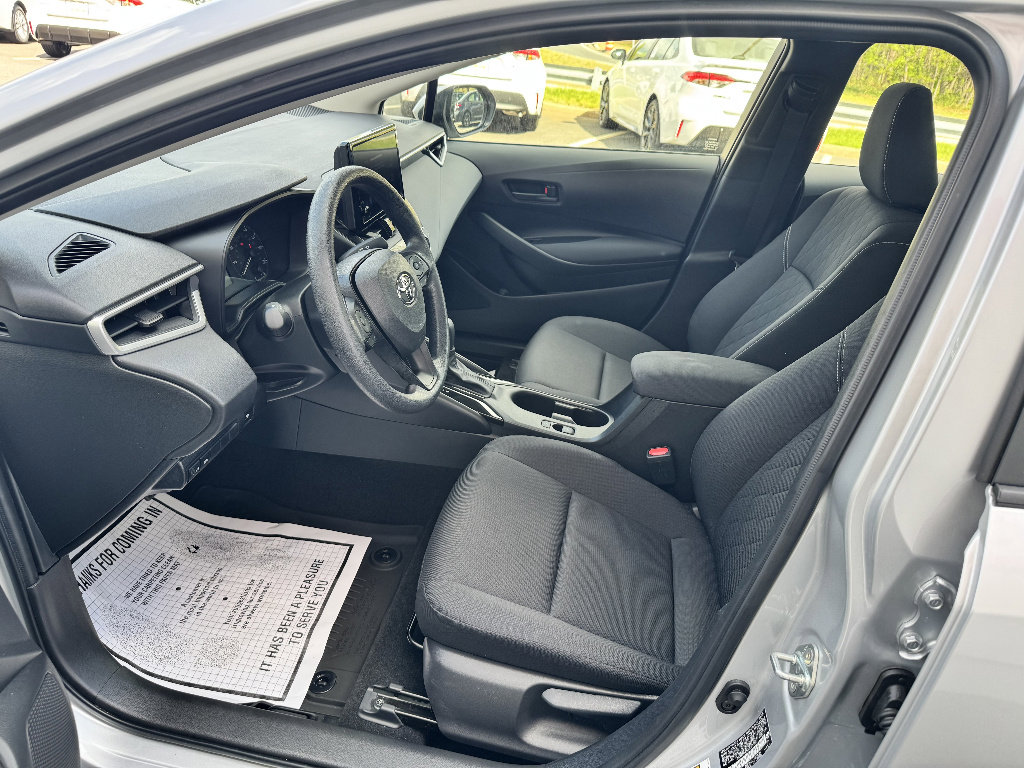 Used 2025 Toyota Corolla LE w/ LE Premium Package AWD/4WD image 8
