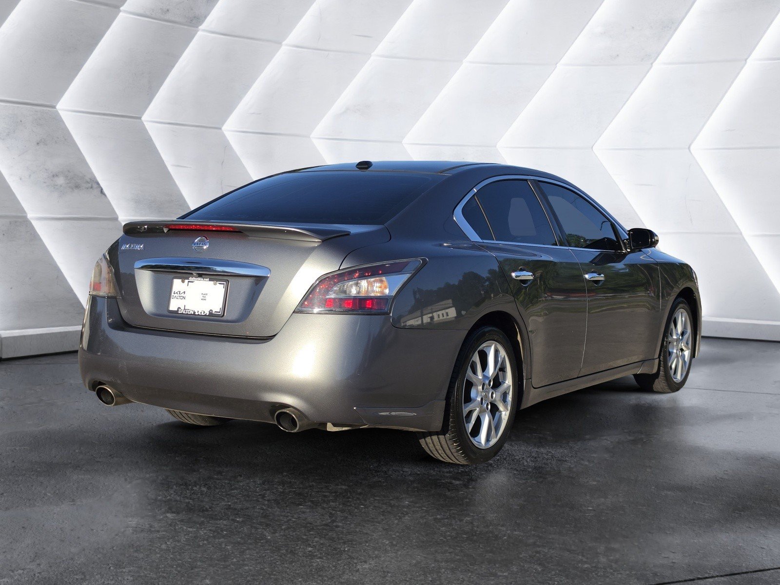Used 2014 Nissan Maxima 3.5 SV w/ Premium Package FWD image 3