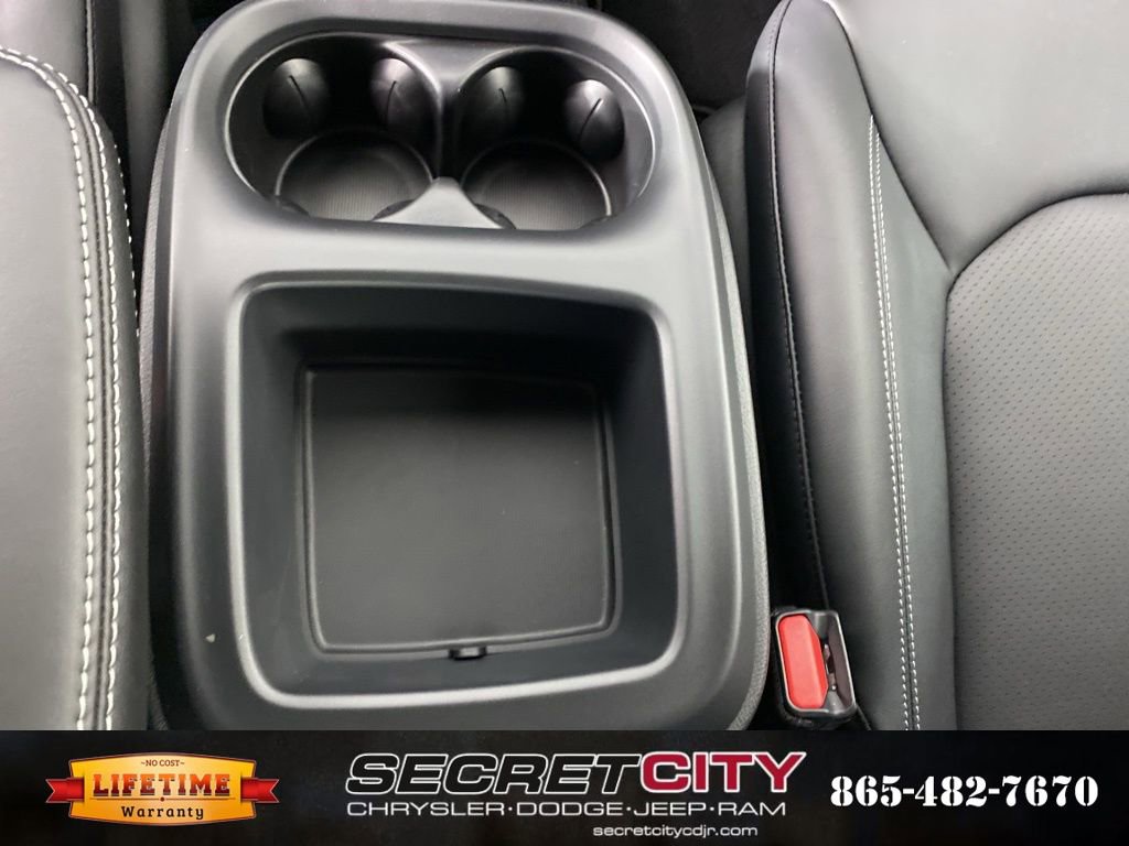 New 2026 Chrysler Pacifica Select image 28