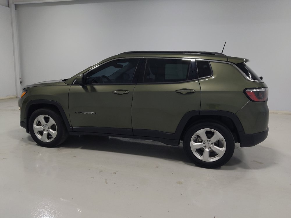 Used 2021 Jeep Compass Latitude FWD image 3