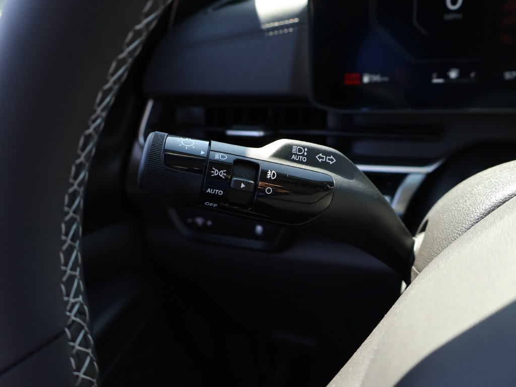 New 2027 Kia Carnival SX w/ Dark Edition Package FWD image 37