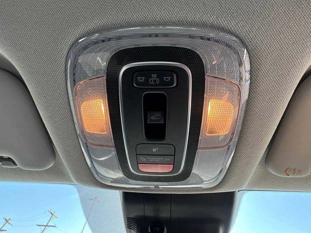 Certified 2025 Hyundai Elantra SEL FWD image 31
