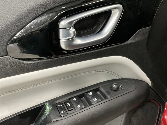 Used 2024 Jeep Compass Limited image 23