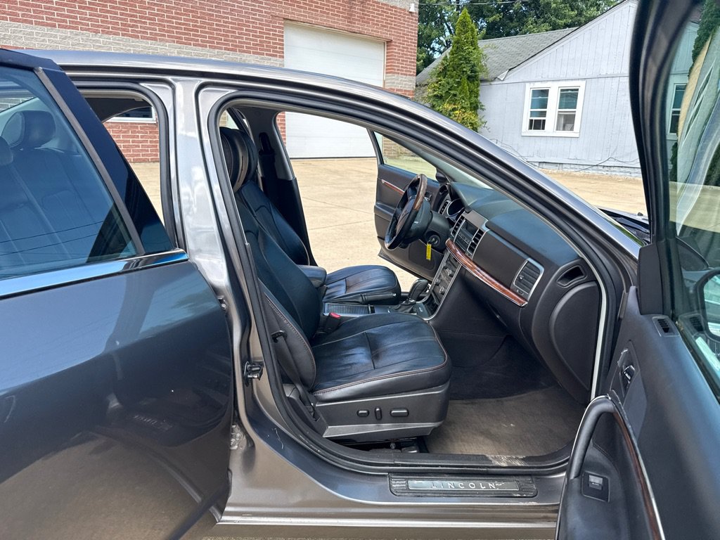 Used 2011 Lincoln MKZ AWD image 11