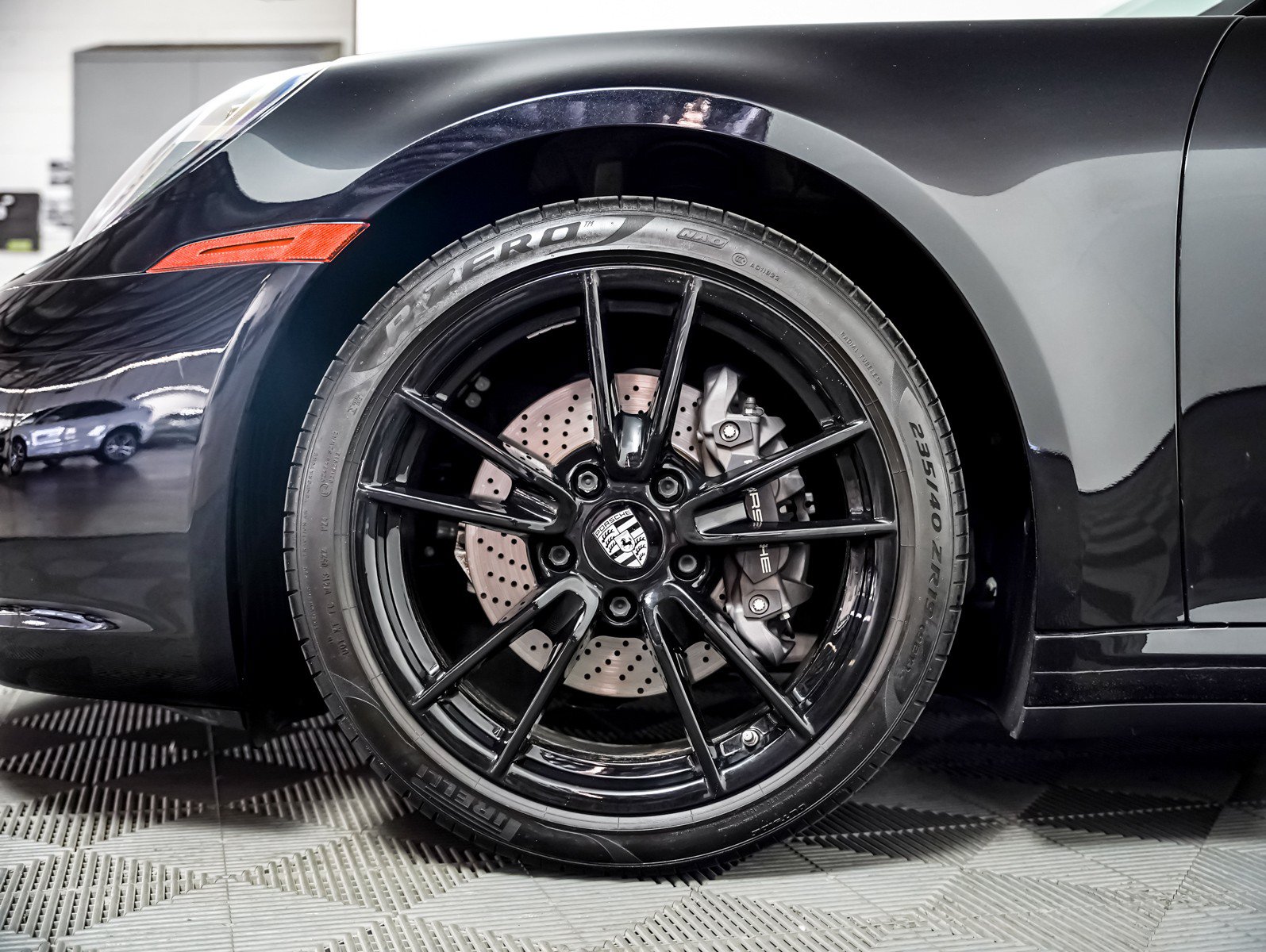 Certified 2022 Porsche 911 Carrera w/ Premium Package RWD image 14
