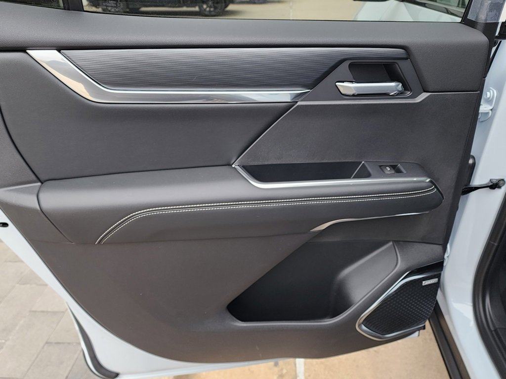 New 2026 GMC Acadia Elevation image 43