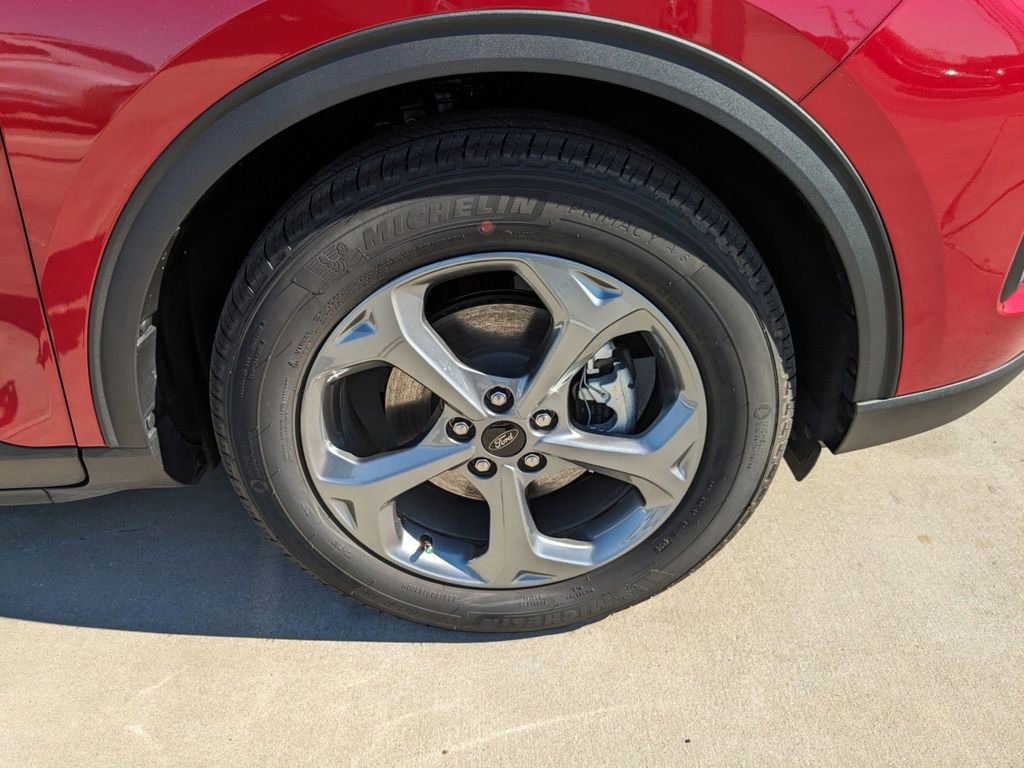 New 2025 Ford Escape ST-Line w/ Equipment Group 301A image 10