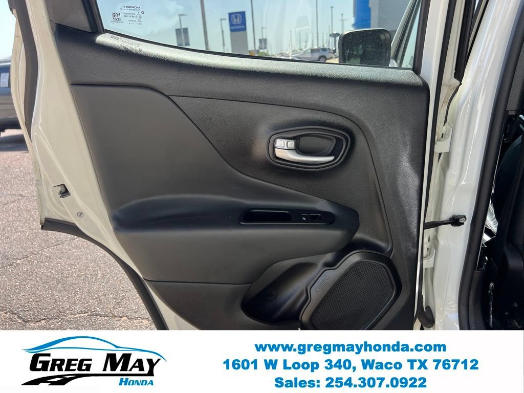 Used 2020 Jeep Renegade Limited w/ UConnect 8.4 Nav Group AWD/4WD image 18