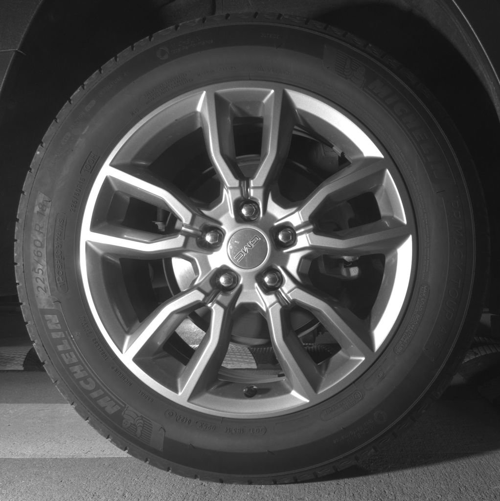 Used 2024 GMC Terrain SLT AWD/4WD image 13