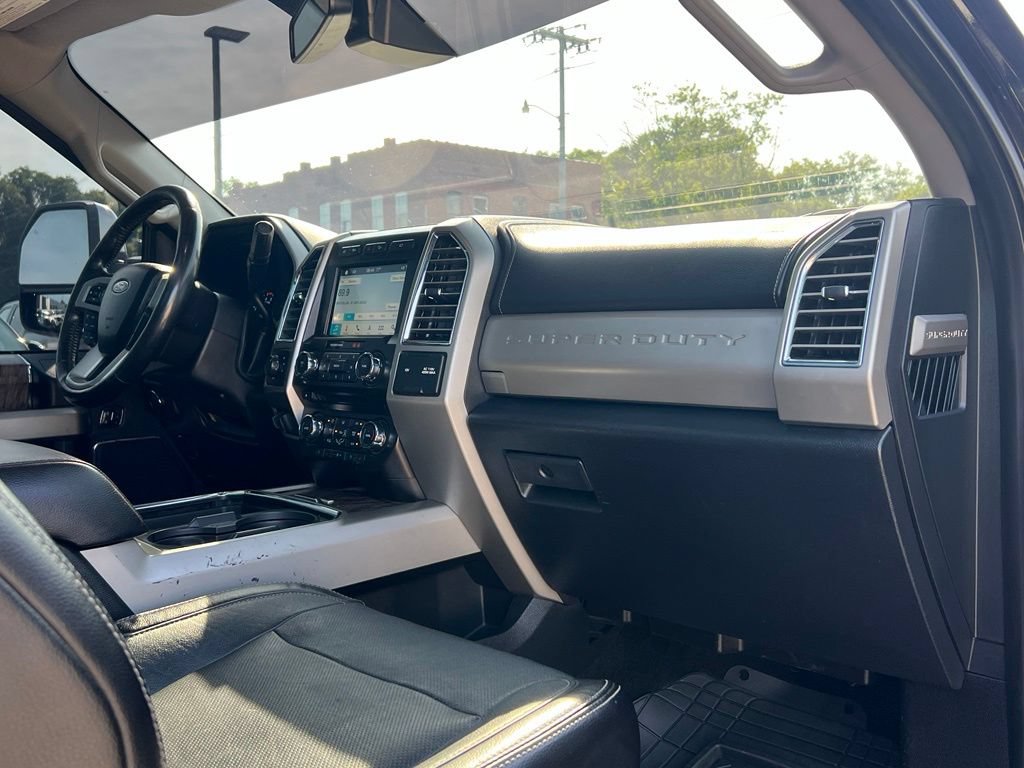 Used 2017 Ford F250 Lariat w/ Lariat Ultimate Package AWD/4WD image 23