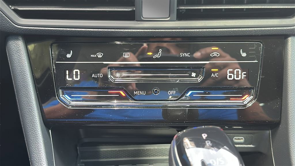 New 2026 Volkswagen Jetta SE FWD image 14
