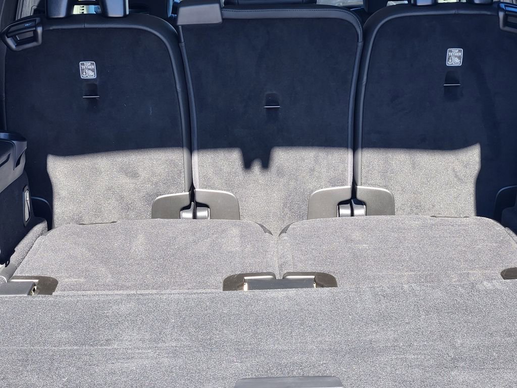 New 2025 Volvo XC90 B5 Plus w/ Protection Package Premier image 23