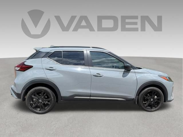 Certified 2024 Nissan Kicks SR FWD image 25